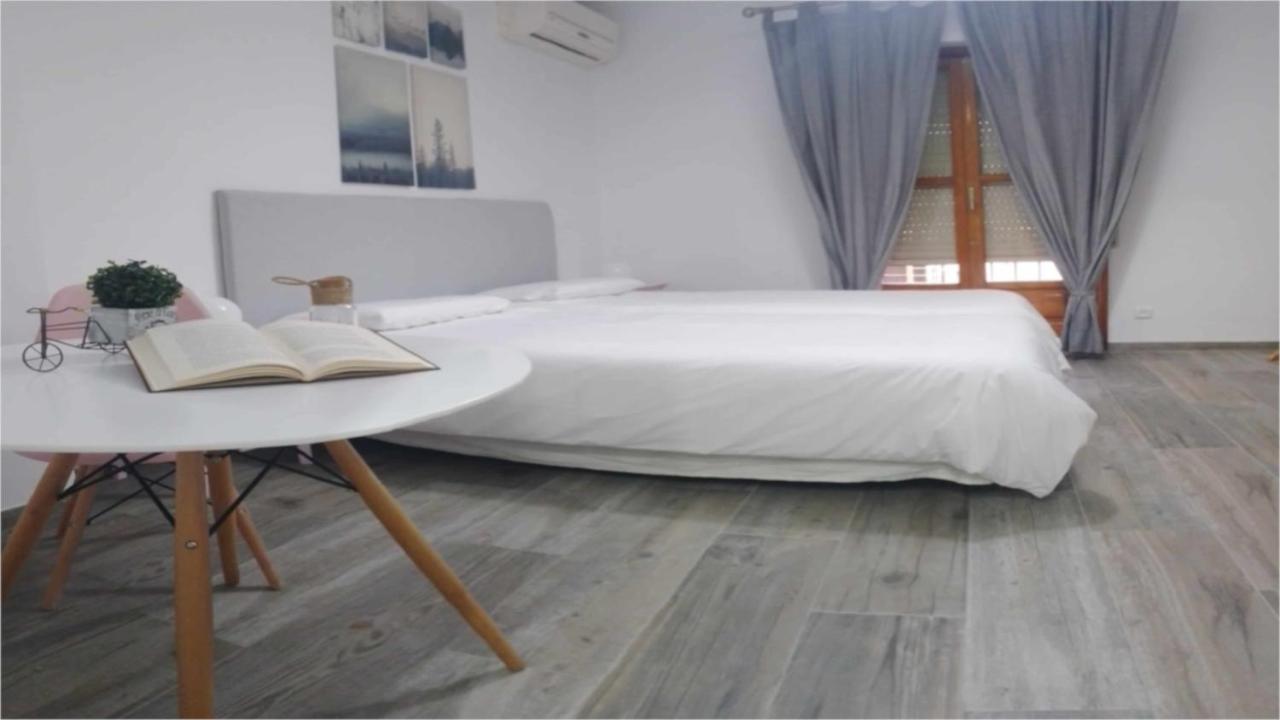 Apartmán La Casa Del Potro By Toledo Ap Exteriér fotografie